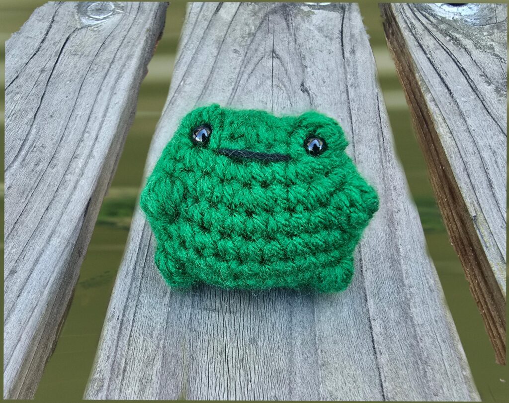 Big Booty Frog - Amigurumi